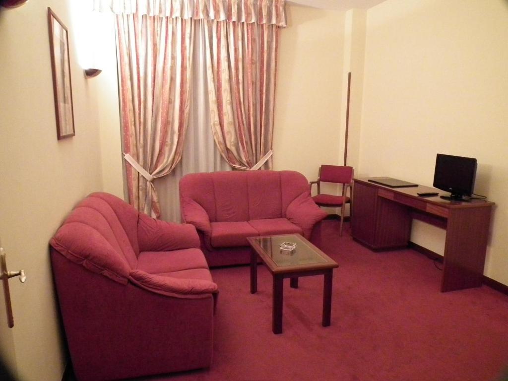 Luz Hotel Харо Екстериор снимка