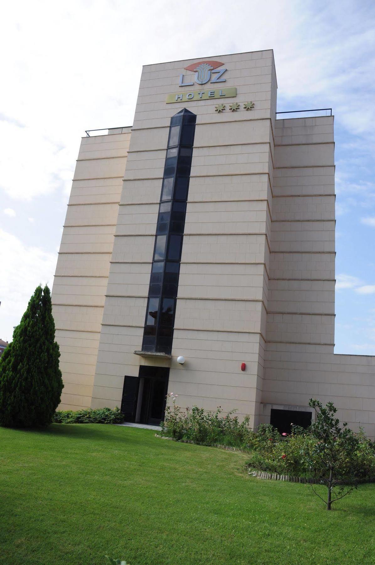 Luz Hotel Харо Екстериор снимка