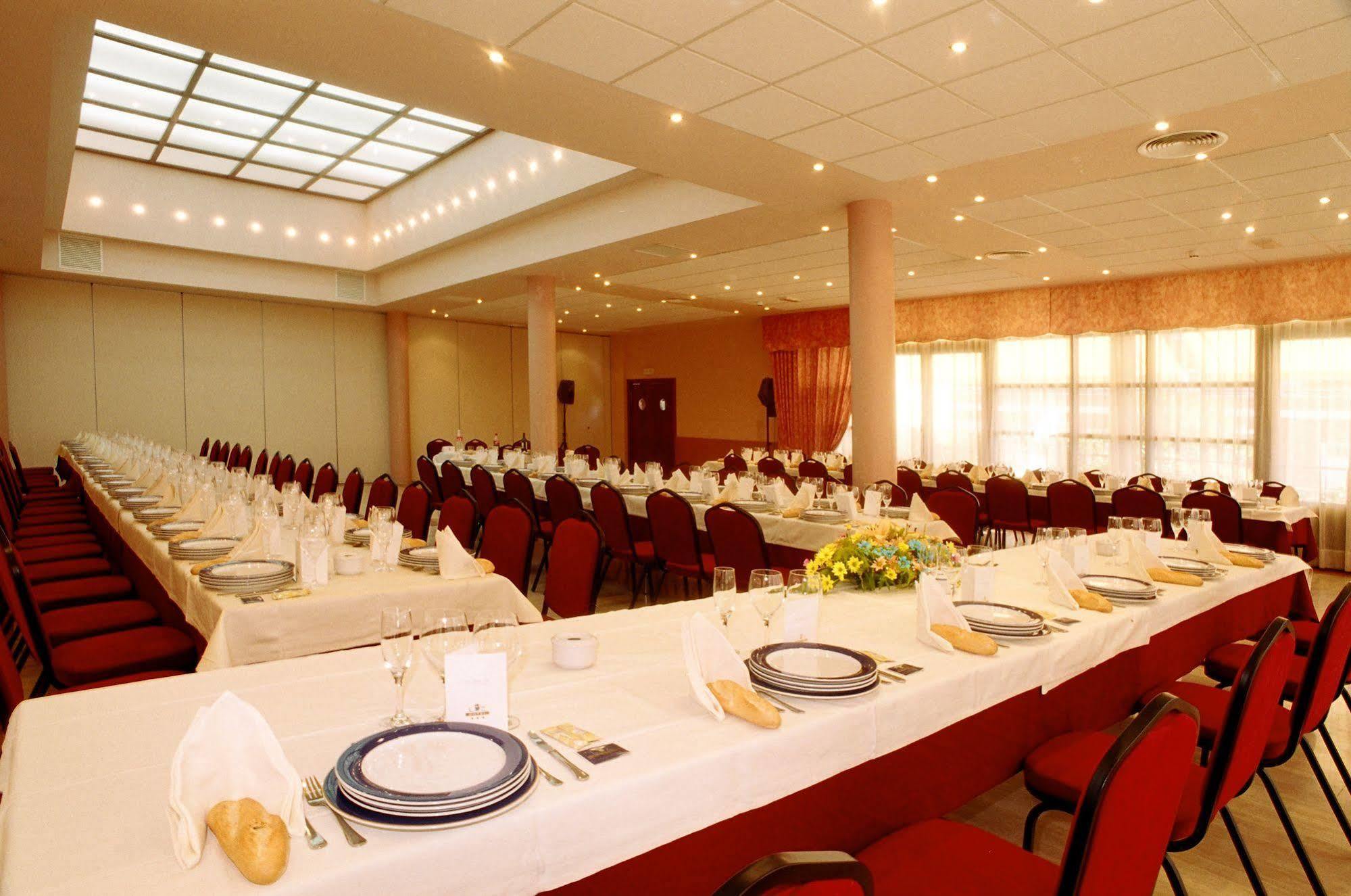 Luz Hotel Харо Екстериор снимка