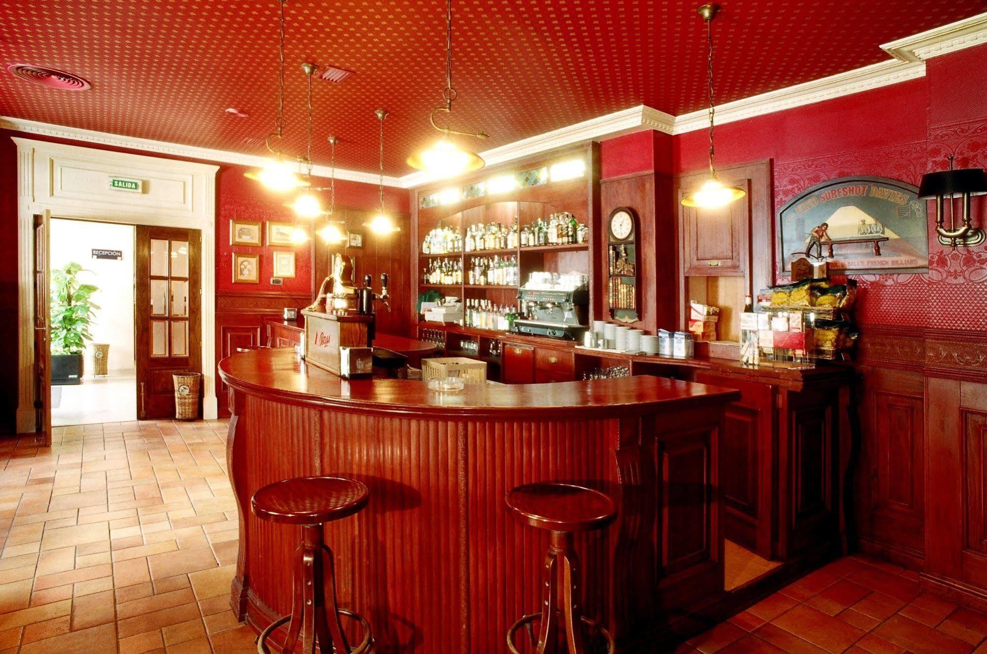 Luz Hotel Харо Екстериор снимка